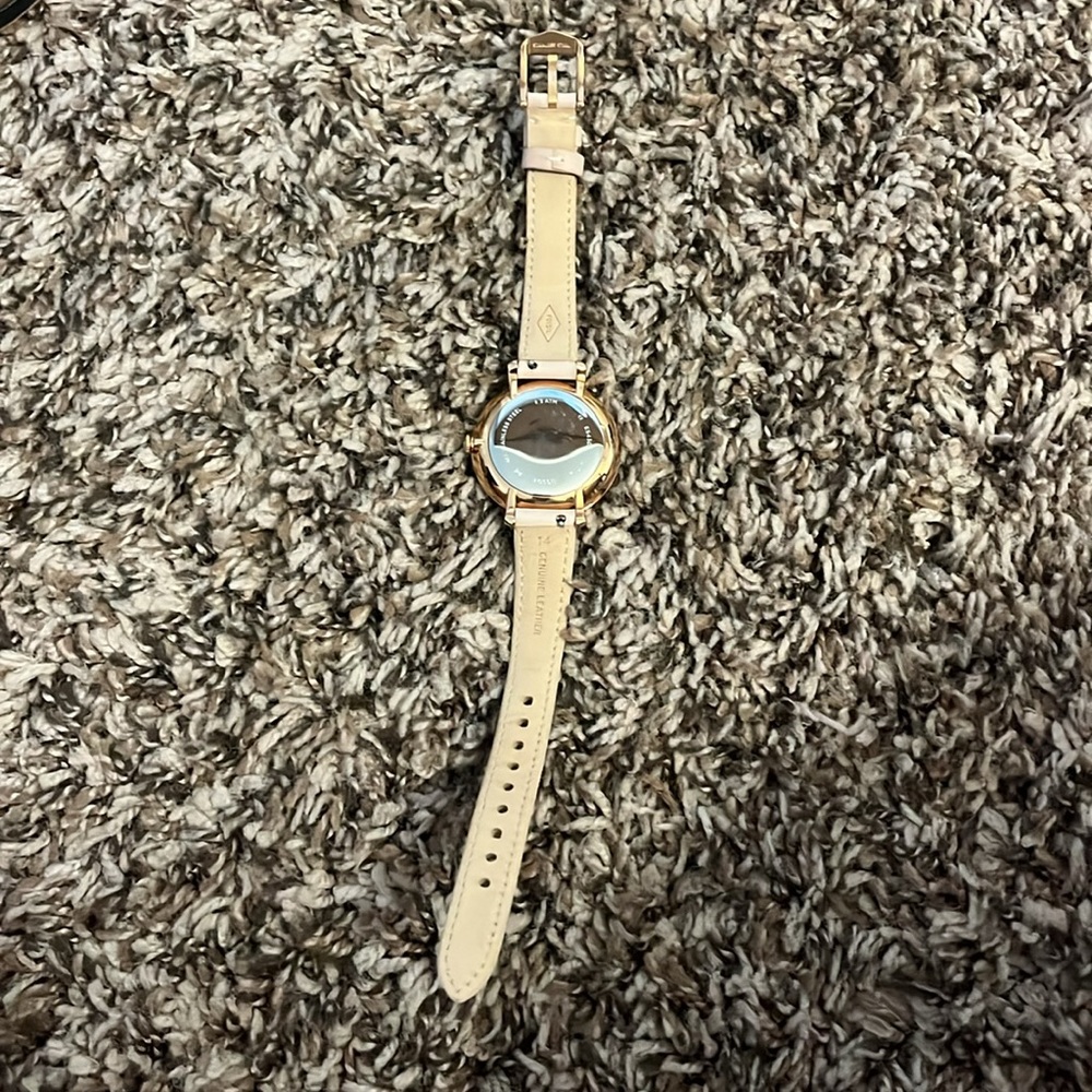 Fossil Watch - Picture 4 of 4